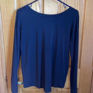 NWOT Gap gfast long sleeve black lace back